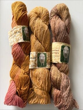 Cotswold yarn
Sizes vary
Colors: see pics
